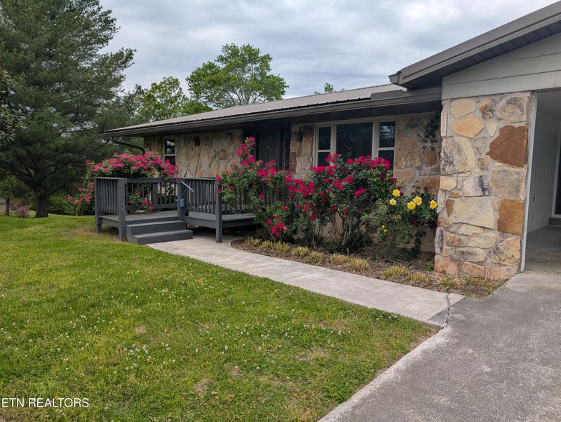 147 Evans Rd, Greenback, TN 37742