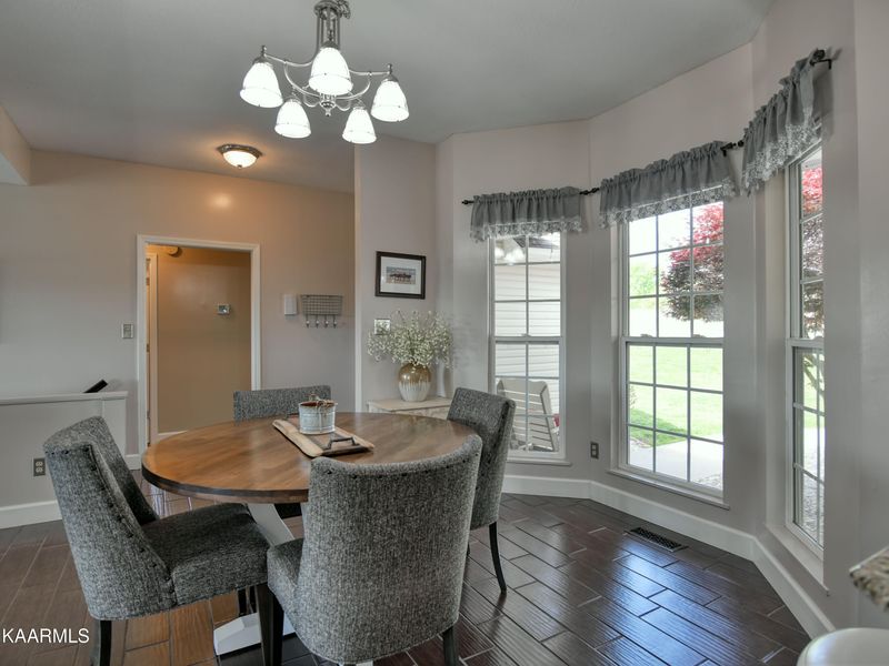 147 Foxglen Ln, Andersonville, TN 37705
