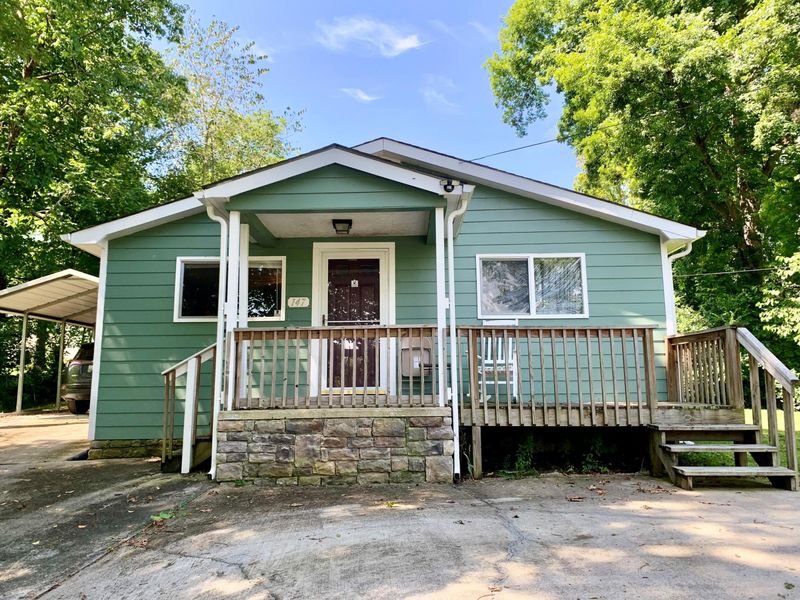 147 Honeycutt Dr, Harriman, TN 37748