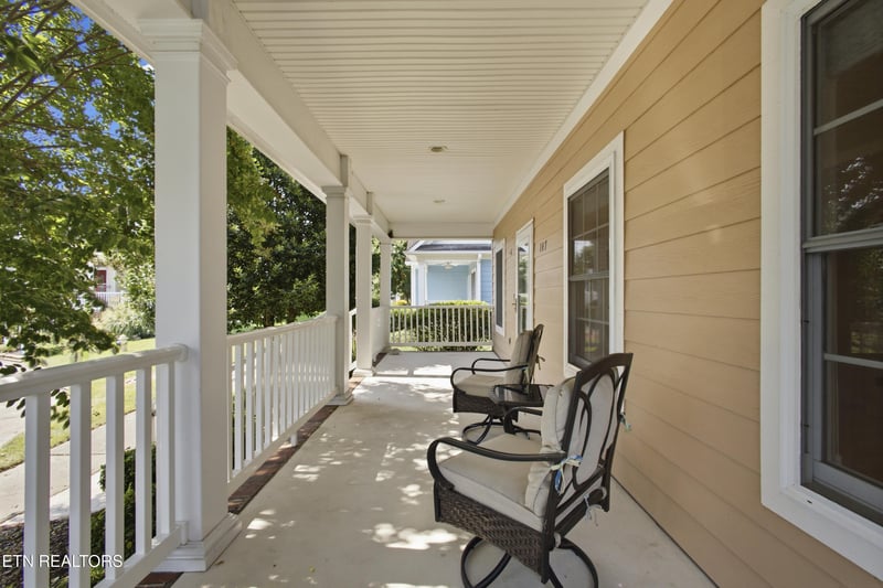 147 Liberty Ct, Oak Ridge, TN 37830