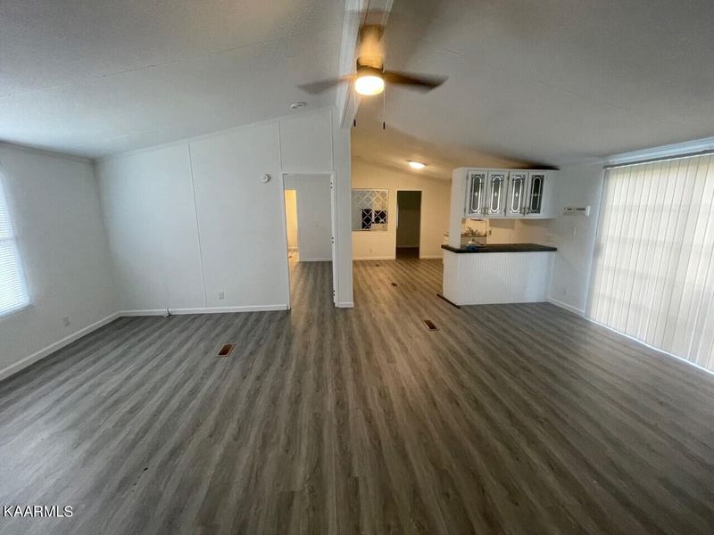 147 Mayberry St, Harriman, TN 37748