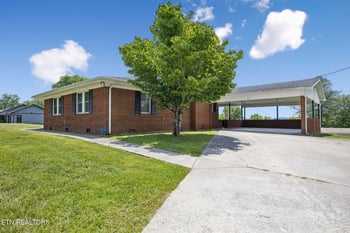 147 Meredith Rd, Lafollette, TN 37766