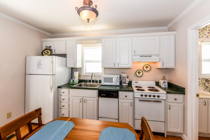 147 Roaring Fork Rd, Gatlinburg, TN 37738