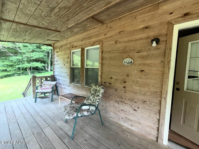 147 Sleepy Hollow Rd, Speedwell, TN 37870