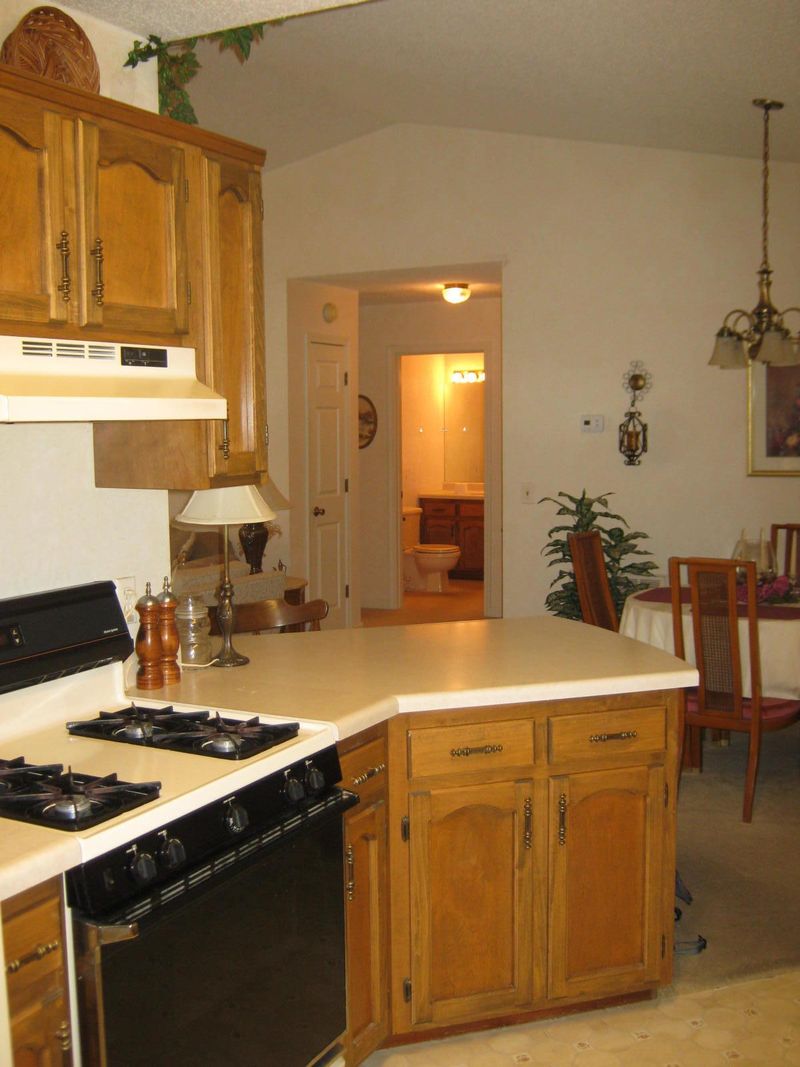 147 Southgate Dr, Crossville, TN 38555