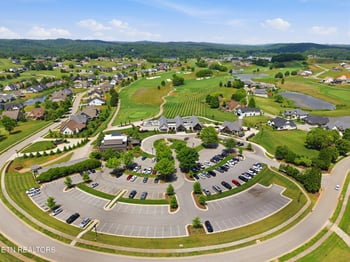 147 Summit View Dr, Loudon, TN 37774