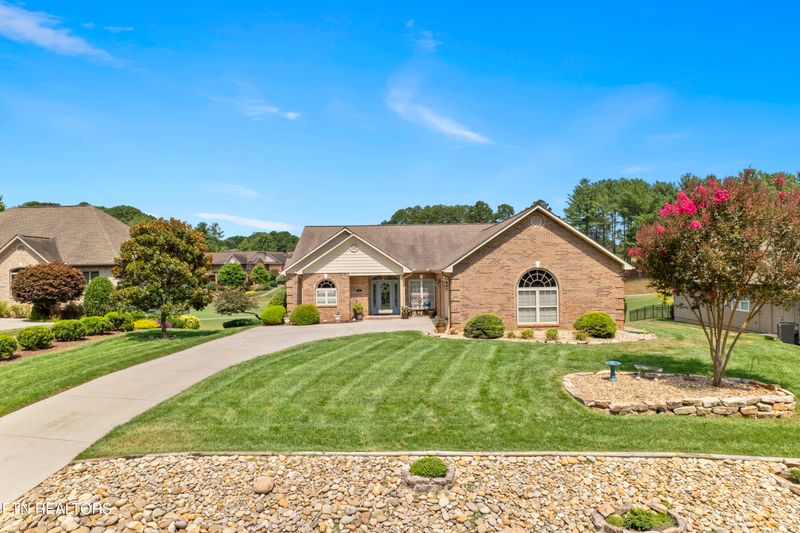 147 Tahlequah Ln, Loudon, TN 37774