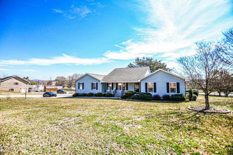 147 Thacker Dr, Lafollette, TN 37766