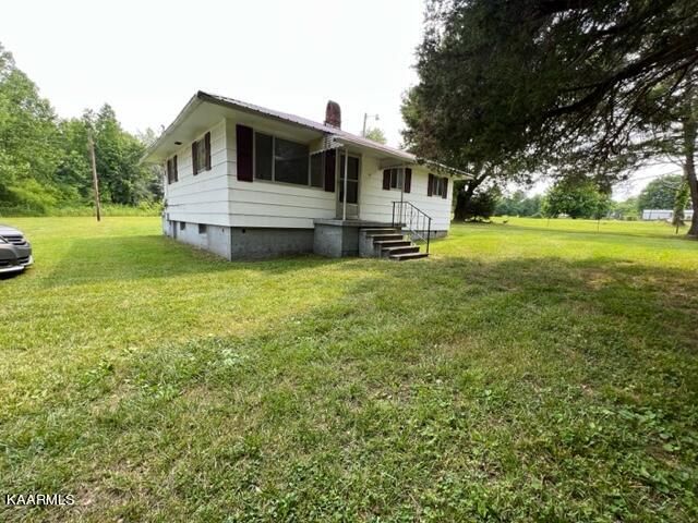 147 W Isham Rd, Winfield, TN 37892