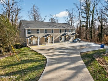 147 Waddell Cir, Oak Ridge, TN 37830