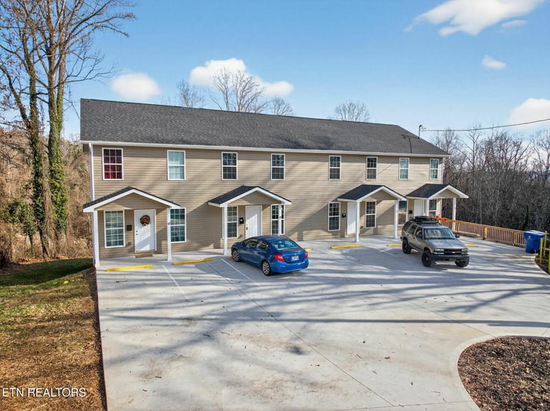 147 Waddell Cir, Oak Ridge, TN 37830