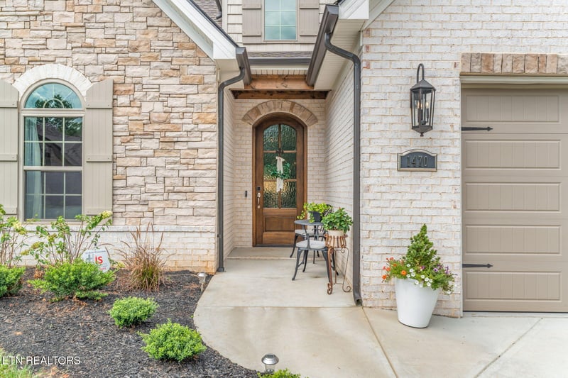 1470 Bronze Ln, Knoxville, TN 37922