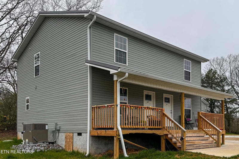 147149 Oak St, Athens, TN 37303