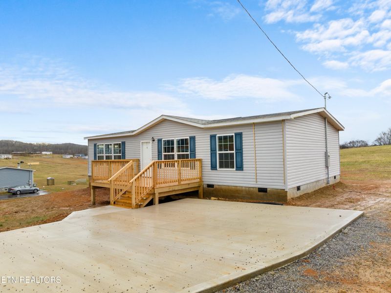 1472 Howell River Rd, Rutledge, TN 37861
