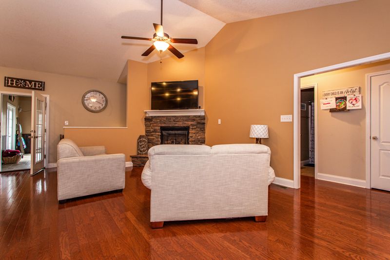 1473 Branch Field Ln, Knoxville, TN 37918