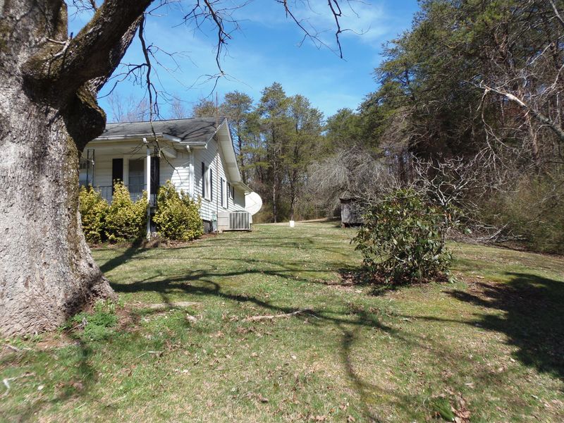 1476 Browder Hollow Rd, Lenoir City, TN 37771