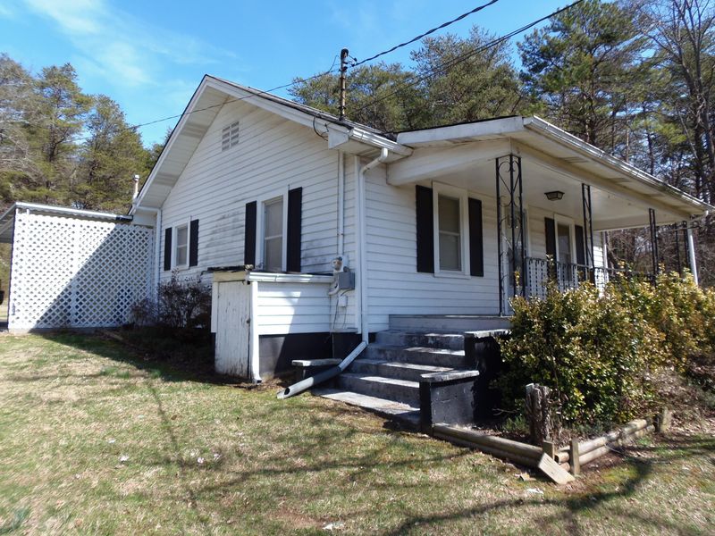1476 Browder Hollow Rd, Lenoir City, TN 37771