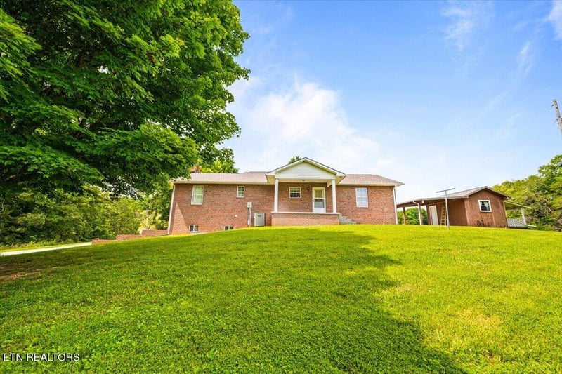 1476 Flat Hollow Rd, Speedwell, TN 37870