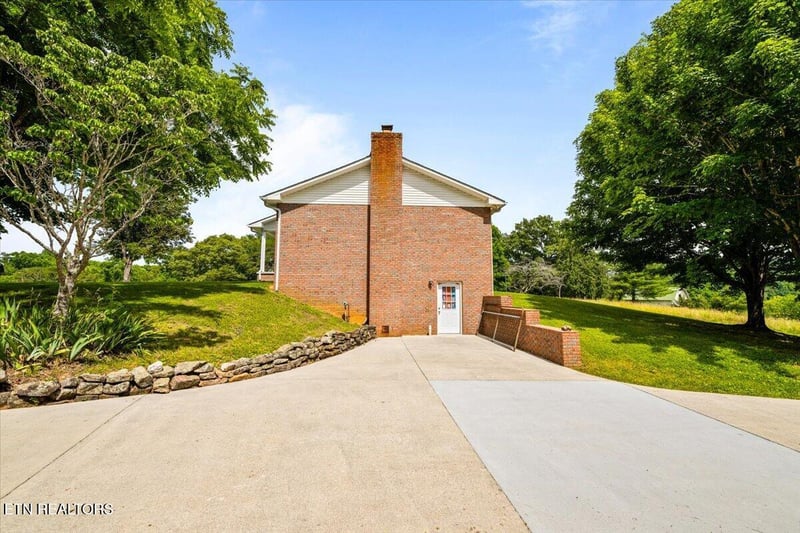 1476 Flat Hollow Rd, Speedwell, TN 37870