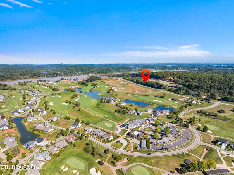1479 Black Cove Ln, Loudon, TN 37774