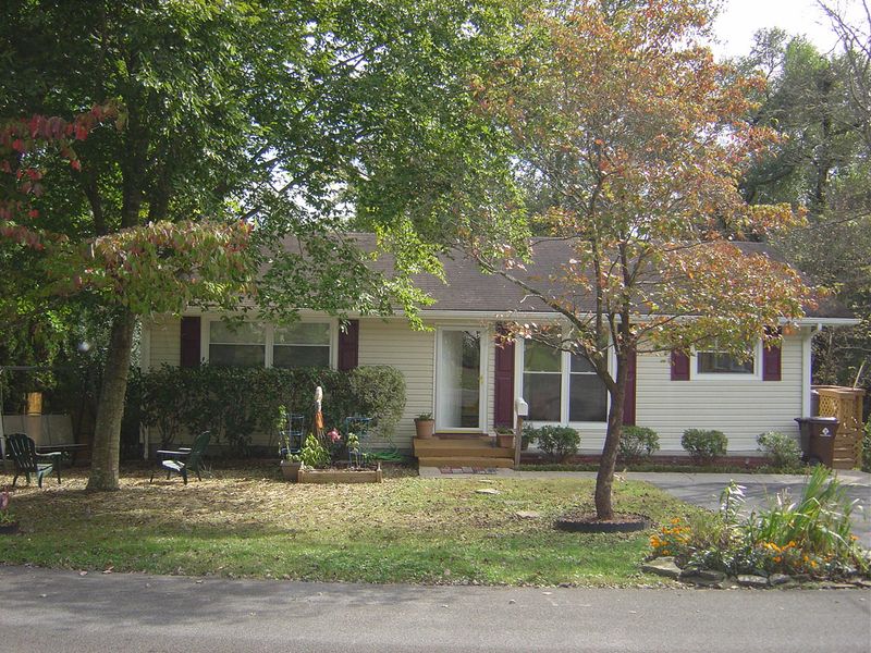 148 Beverly Cir, Oak Ridge, TN 37830
