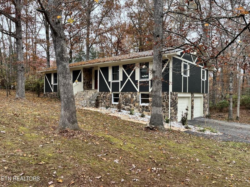 148 Camelia Dr, Crossville, TN 38555