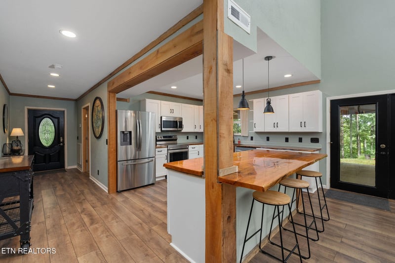 148 Chimney Rock Ln, Lafollette, TN 37729