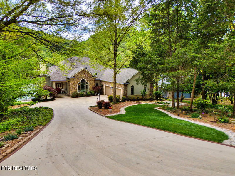 148 Noya Way, Loudon, TN 37774