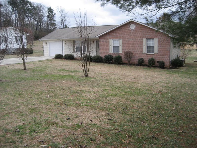 148 Oliver Dr, Madisonville, TN 37354