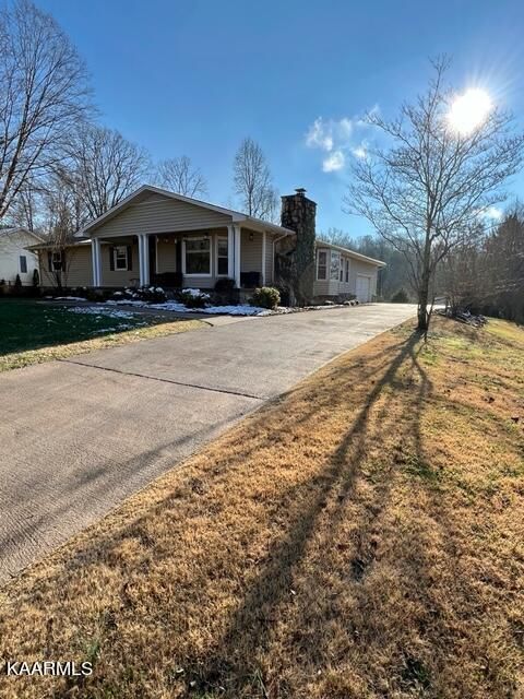 148 Overlook Ln, Clinton, TN 37716