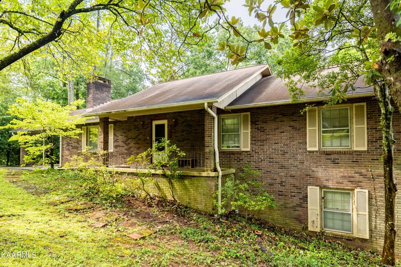 148 Westlook Cir, Oak Ridge, TN 37830
