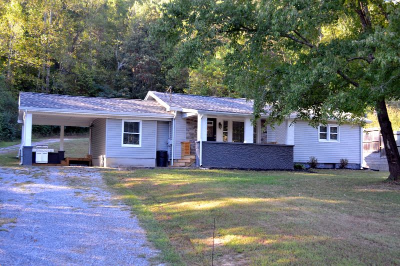 1481 Dutch Valley Rd, Clinton, TN 37716