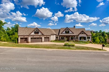 1481 Halyard Rd, Lenoir City, TN 37772