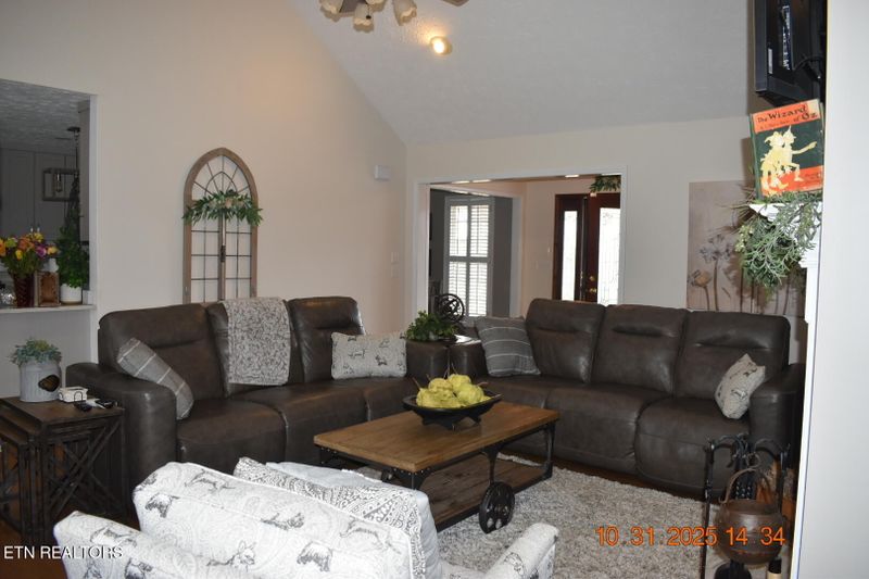 1481 Indian Warpath Rd, Sevierville, TN 37876