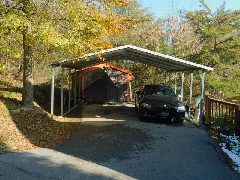 1483 Honey Oaks Way, Sevierville, TN 37876