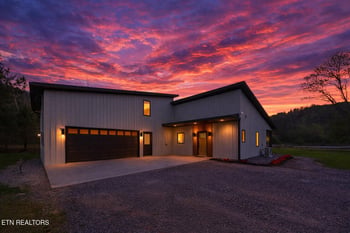 1483 Reagan Valley Rd, Tellico Plains, TN 37385