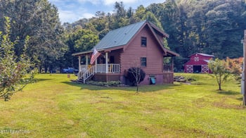 1484 Carrs Creek Rd, Townsend, TN 37882