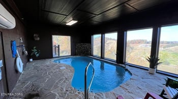 1486 Sleepy Valley Ln, Sevierville, TN 37876