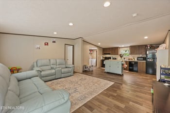 1487 Shields Ferry Rd, Morristown, TN 37814