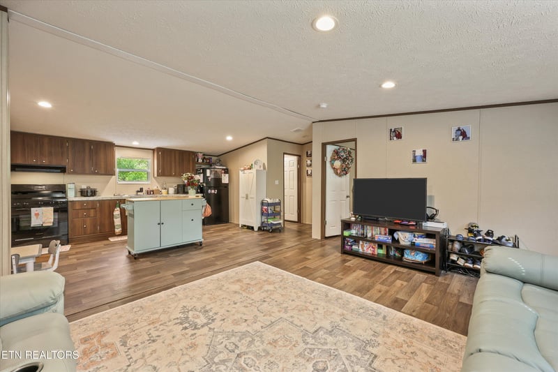 1487 Shields Ferry Rd, Morristown, TN 37814