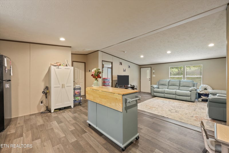 1487 Shields Ferry Rd, Morristown, TN 37814