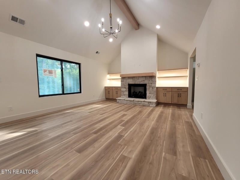 1489 Thomas Woods Way, Lenoir City, TN 37772