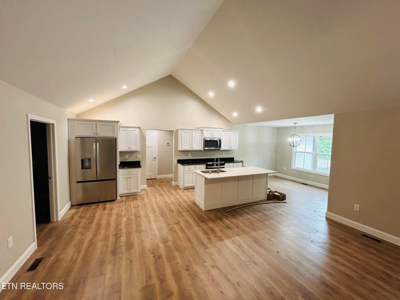 149 Divide Tr, Monterey, TN 38574