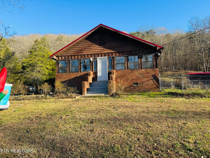 149 Hembree Ln, Clinton, TN 37716