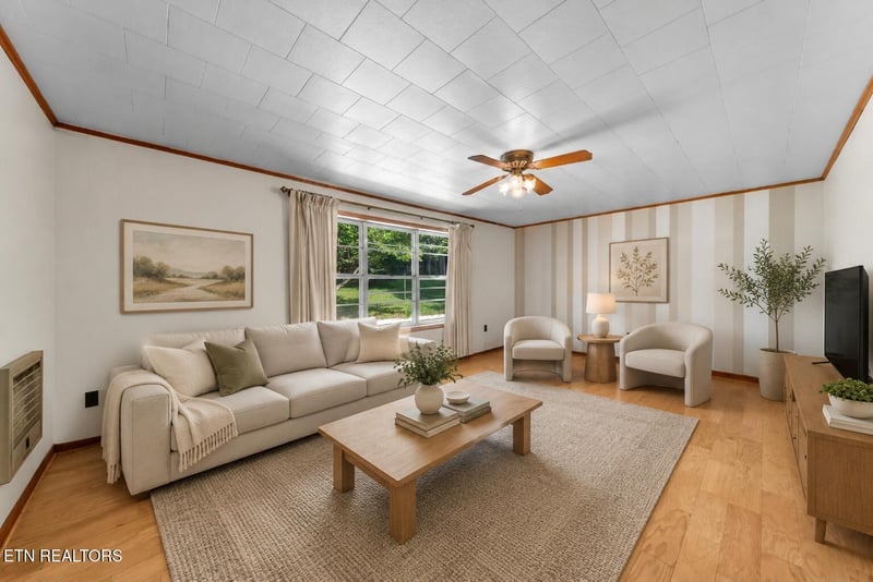 149 Holbrook Ave, Lenoir City, TN 37771