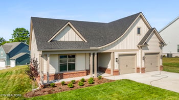 149 Limelight Ln, Lenoir City, TN 37772