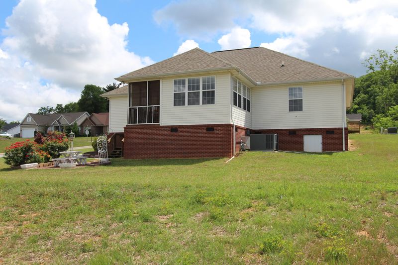 149 Millstone Cir, Clinton, TN 37716