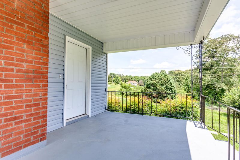 149 Pleasant View Loop, Clinton, TN 37716