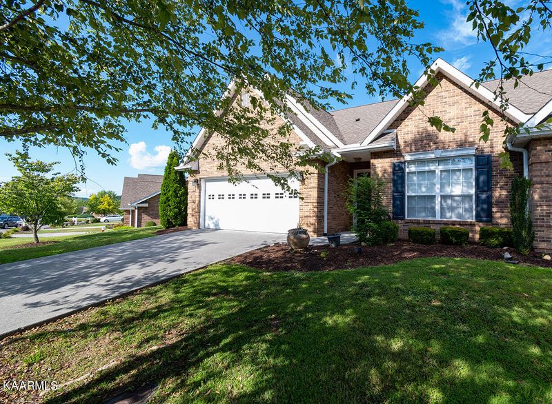 149 River Garden Ct, Sevierville, TN 37862