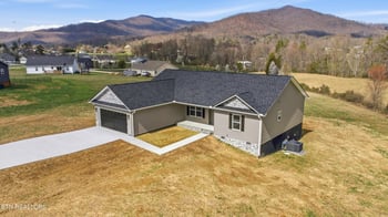 149 Vista Ct, Oliver Springs, TN 37840
